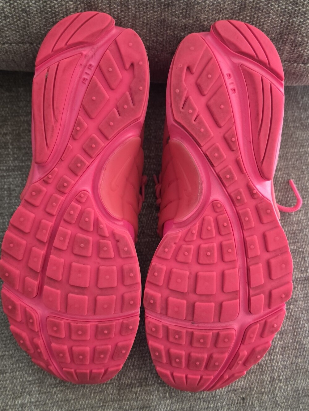 Nike Air Presto Triple Pink Sneakers Women's Size 8 - Picture 3 of 5